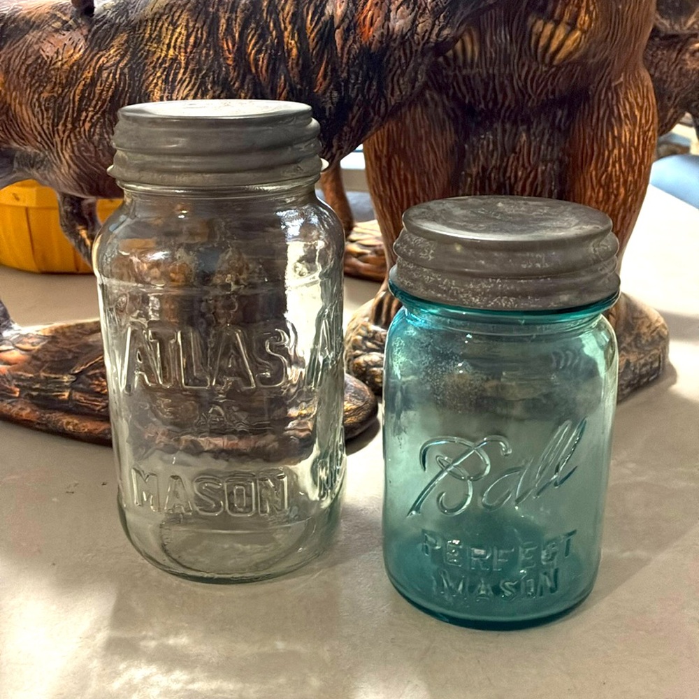 2 Antique Jars Brands Ball, Atlas Set